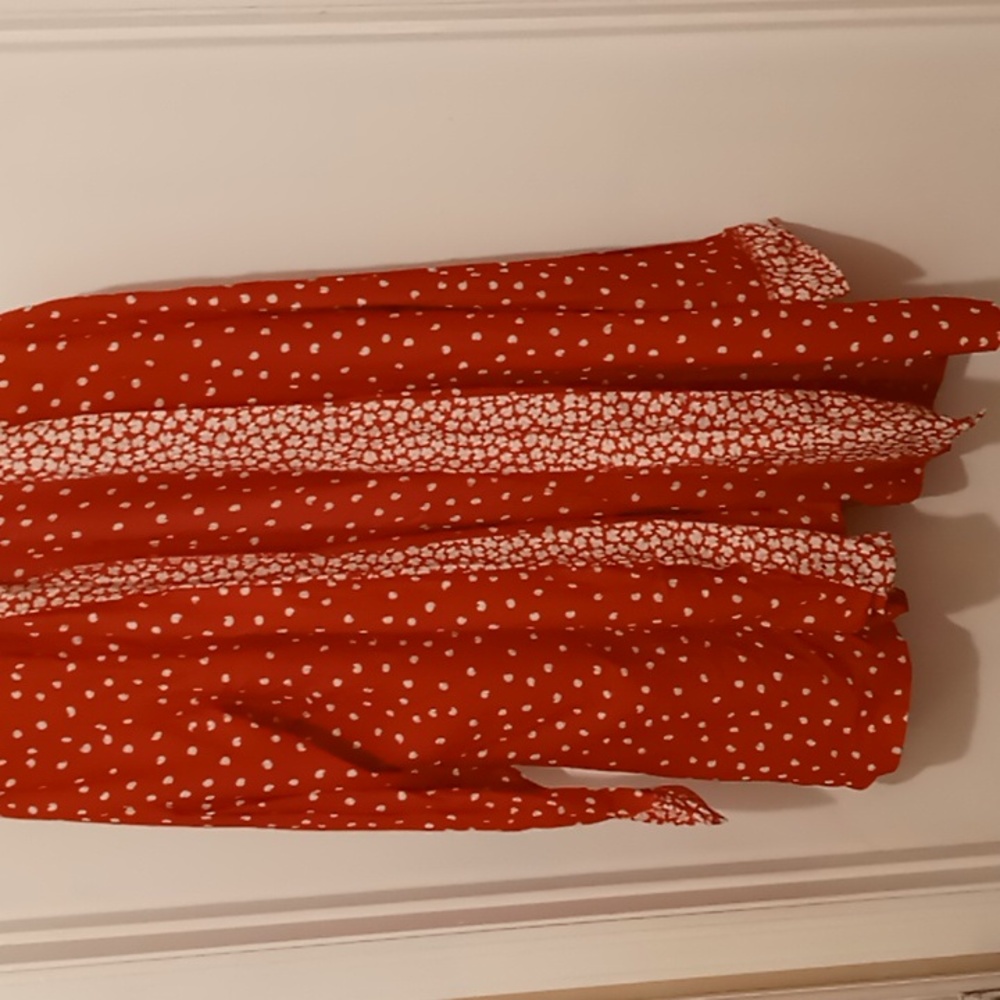 Women's Red and white long sleeved jacket with cufs